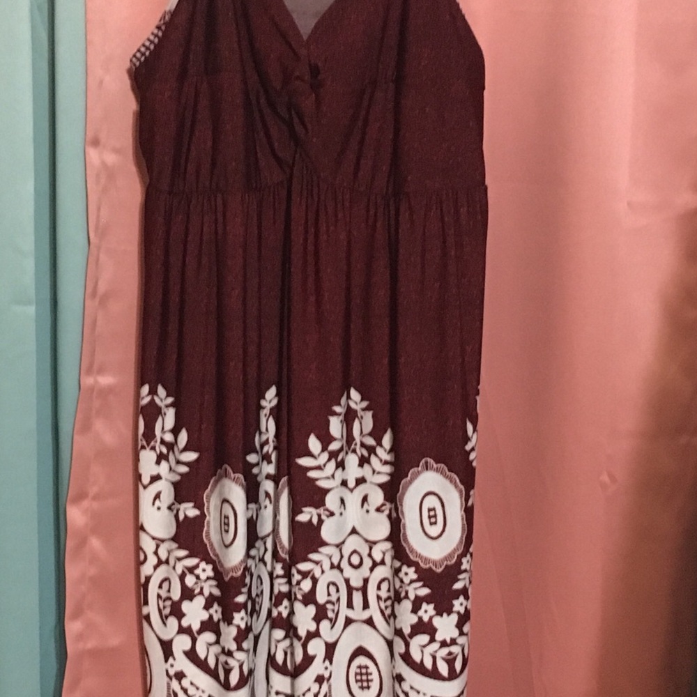 Size 24 Wine/White Spaghetti Strap Dress